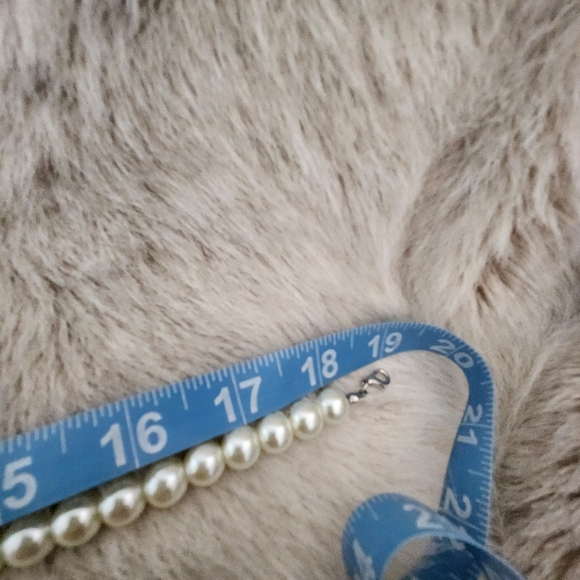 NEW SARAH COVENTRY Pearl Necklace 18" with 3" expander chain - Picture 6 of 8